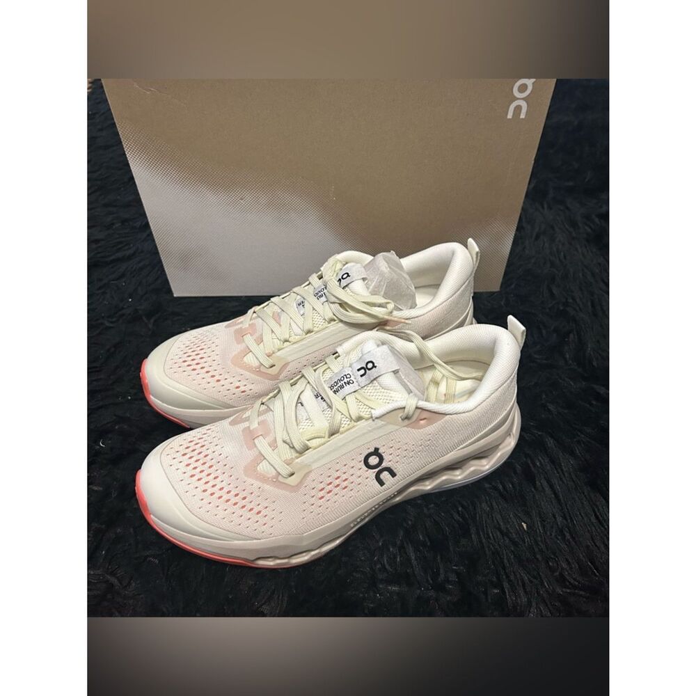 ON CLOUDSURFER trail ivory salmon athletic training lace up shoes sneakers 8.5 - Picture 2 of 7